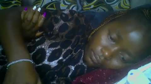 Snapshot of pretty_abella chatting on 09/09/25, 12:05 abella online show from 09/09/25, 12:05