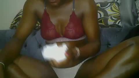 Snapshot of pretty_abella chatting on 09/14/25, 07:29 abella online show from 09/14/25, 07:29