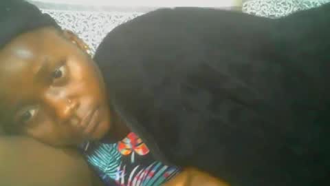 Snapshot of pretty_abella chatting on 10/07/25, 12:02 abella online show from 10/07/25, 12:02