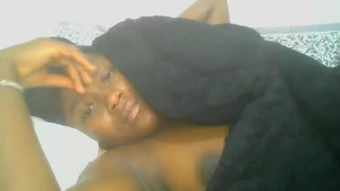 Snapshot of pretty_abella chatting on 10/09/25, 12:03 abella online show from 10/09/25, 12:03