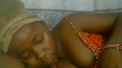 Snapshot of pretty_abella chatting on 10/11/25, 02:37 abella online show from 10/11/25, 02:37