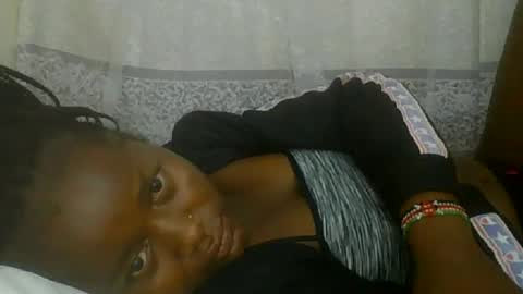 Snapshot of pretty_abella chatting on 10/16/25, 09:16 abella online show from 10/16/25, 09:16