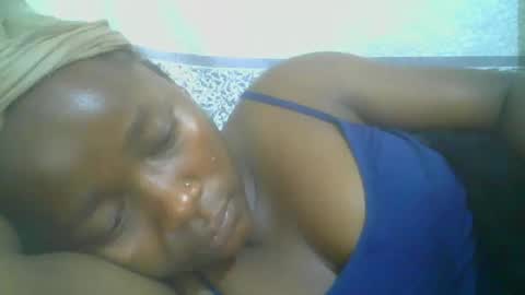 Snapshot of pretty_abella chatting on 10/17/25, 09:45 abella online show from 10/17/25, 09:45