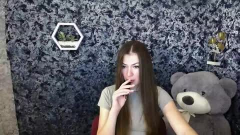 Snapshot of pretty_angell_ chatting on 03/27/26, 10:15 anna online show from 03/27/26, 10:15