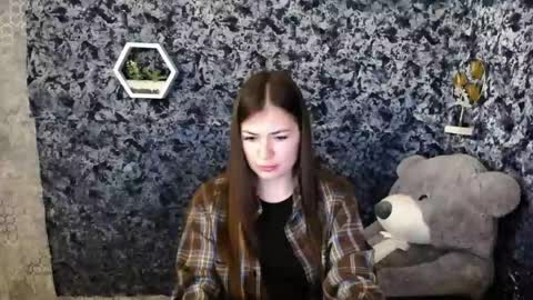 Snapshot of pretty_angell_ chatting on 05/26/26, 09:27 anna online show from 05/26/26, 09:27