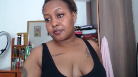 Annah online show from 10/31/25, 11:11