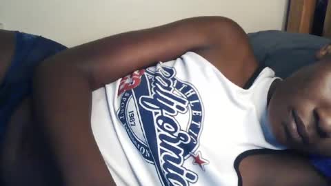 Snapshot of pretty_ass07 chatting on 06/24/26, 04:33 pretty_ass07 online show from 06/24/26, 04:33