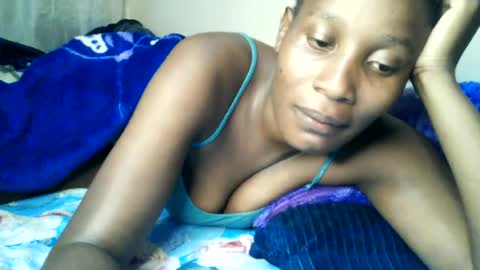 Snapshot of pretty_ass07 chatting on 06/24/26, 04:39 pretty_ass07 online show from 06/24/26, 04:39
