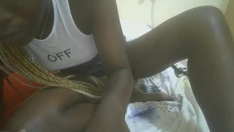 pretty_avena online show from 01/16/26, 06:56