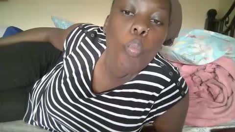 Snapshot of pretty_barbz chatting on 06/08/26, 06:58 pretty_barbz online show from 06/08/26, 06:58