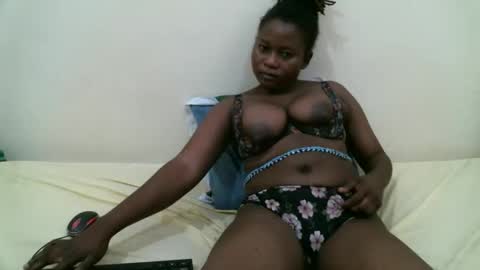 Snapshot of pretty_berbie chatting on 03/28/26, 04:23 eunice online show from 03/28/26, 04:23