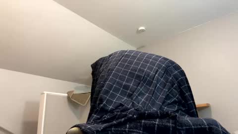 pretty_boy321 online show from 12/11/24, 05:00