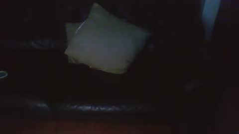 pretty_boy321 online show from 10/07/25, 06:21