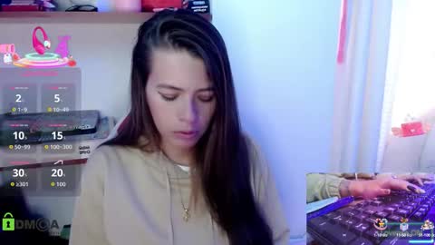 Lisa online show from 09/22/25, 10:01