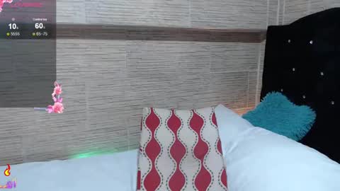 pretty_cristal22 online show from 09/24/25, 02:26