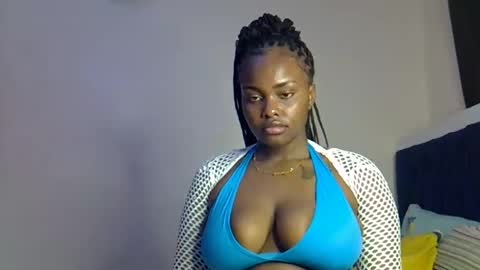 pretty_daina3 online show from 04/23/26, 06:21