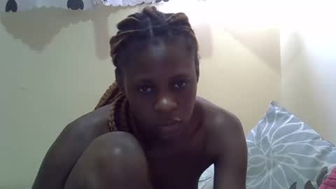 pretty_daniella online show from 02/28/25, 08:20