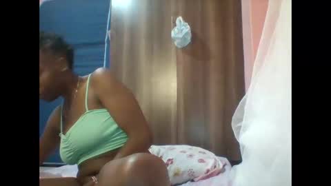 pretty_darya online show from 01/07/25, 05:53