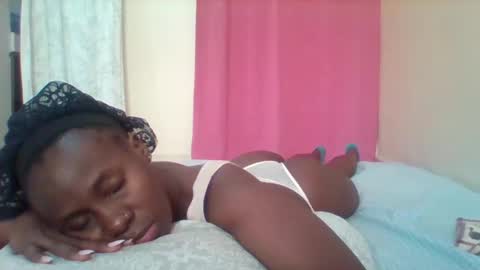 pretty_darya online show from 02/14/25, 04:37