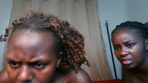 Snapshot of pretty_empress chatting on 08/06/26, 07:21 pretty_empress online show from 08/06/26, 07:21