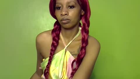 pretty_g2 online show from 11/24/25, 06:24