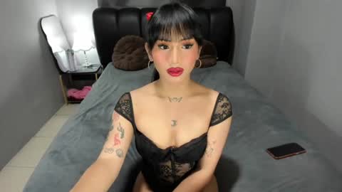 Snapshot of pretty_glinda chatting on 06/23/26, 08:34 pretty_glinda online show from 06/23/26, 08:34