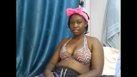 pretty_kylah online show from 10/26/25, 08:04