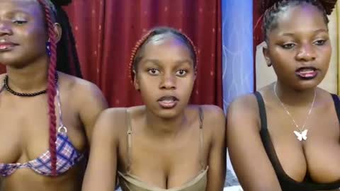 Pretty online show from 02/12/26, 03:40