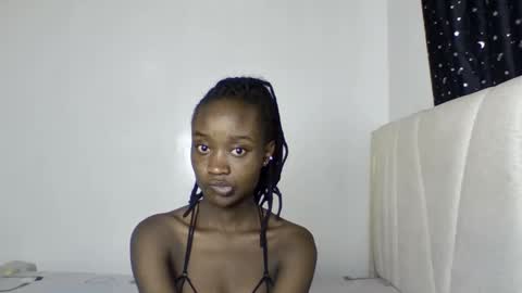 pretty luv1 online show from 05/12/26, 11:07