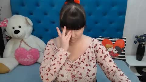 Snapshot of pretty_malika chatting on 02/24/25, 09:43 pretty_malika online show from 02/24/25, 09:43