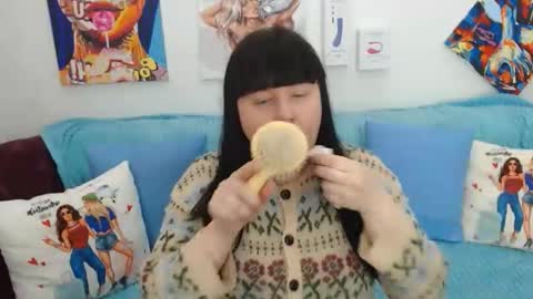 pretty_malika online show from 04/18/26, 06:50