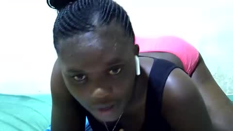 pretty_melan online show from 03/19/26, 09:52