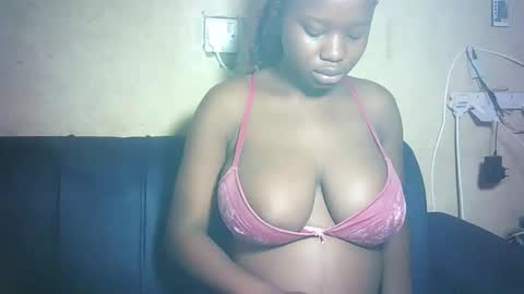 Snapshot of pretty_milan chatting on 02/07/26, 11:14 pretty_milan online show from 02/07/26, 11:14