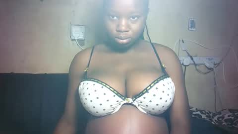 Snapshot of pretty_milan chatting on 03/18/26, 07:55 pretty_milan online show from 03/18/26, 07:55