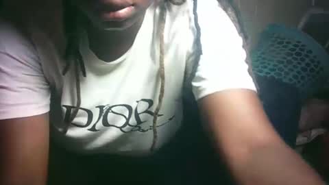 Snapshot of pretty_milan chatting on 04/27/26, 09:07 pretty_milan online show from 04/27/26, 09:07