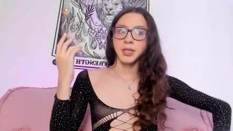 Pretty Moon online show from 02/13/26, 03:30