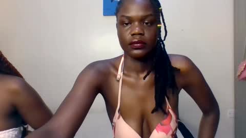 Snapshot of pretty_naya chatting on 11/24/25, 03:34 naya online show from 11/24/25, 03:34