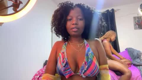 Snapshot of pretty_peaches chatting on 03/08/26, 11:19 Pretty peaches online show from 03/08/26, 11:19