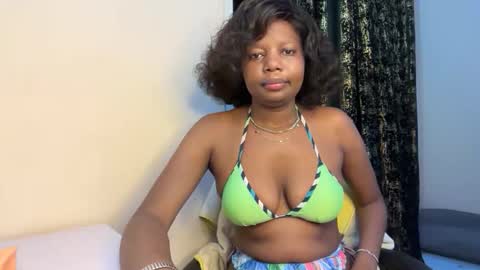 Snapshot of pretty_peaches chatting on 04/15/26, 11:16 Pretty peaches online show from 04/15/26, 11:16