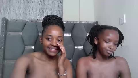 Snapshot of pretty_petite18 chatting on 04/05/26, 12:46 lynn online show from 04/05/26, 12:46