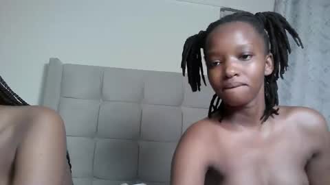 Snapshot of pretty_petite18 chatting on 04/15/26, 12:34 lynn online show from 04/15/26, 12:34