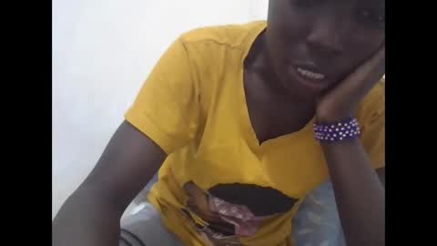 pretty_petite_ebony online show from 12/06/24, 01:18