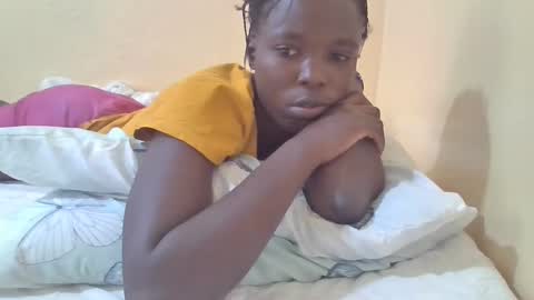 pretty_petite_ebony online show from 03/07/25, 08:13