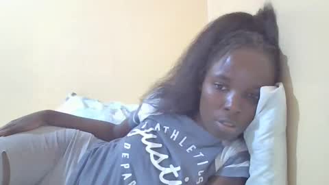 pretty_petite_ebony online show from 03/10/25, 04:46