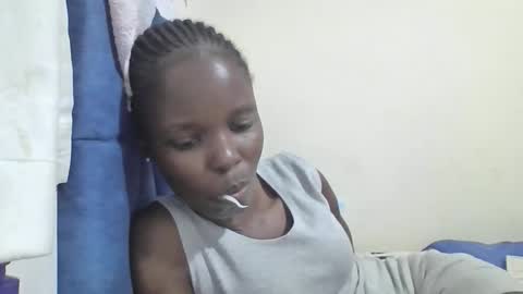 pretty_petite_ebony online show from 02/22/26, 11:47