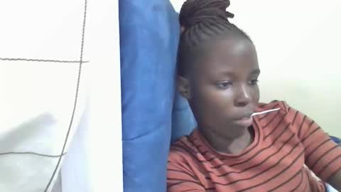 pretty_petite_ebony online show from 04/12/26, 10:59