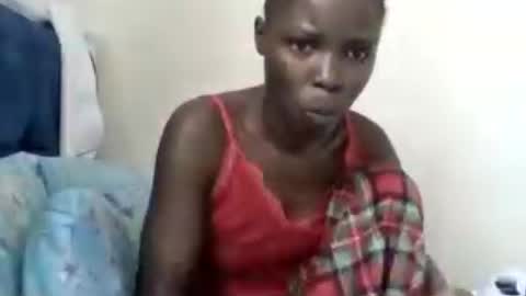 Snapshot of pretty_petite_ebony chatting on 06/24/26, 12:15 pretty_petite_ebony online show from 06/24/26, 12:15