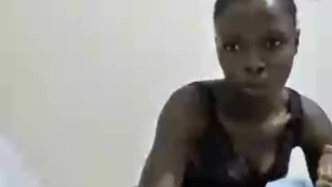 Snapshot of pretty_petite_ebony chatting on 07/05/26, 05:42 pretty_petite_ebony online show from 07/05/26, 05:42