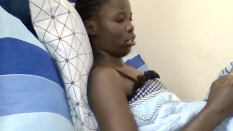 Snapshot of pretty_petite_ebony chatting on 07/09/26, 08:51 pretty_petite_ebony online show from 07/09/26, 08:51