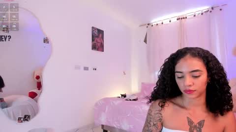 Snapshot of pretty_pettite chatting on 03/16/26, 08:13 pretty_pettite online show from 03/16/26, 08:13